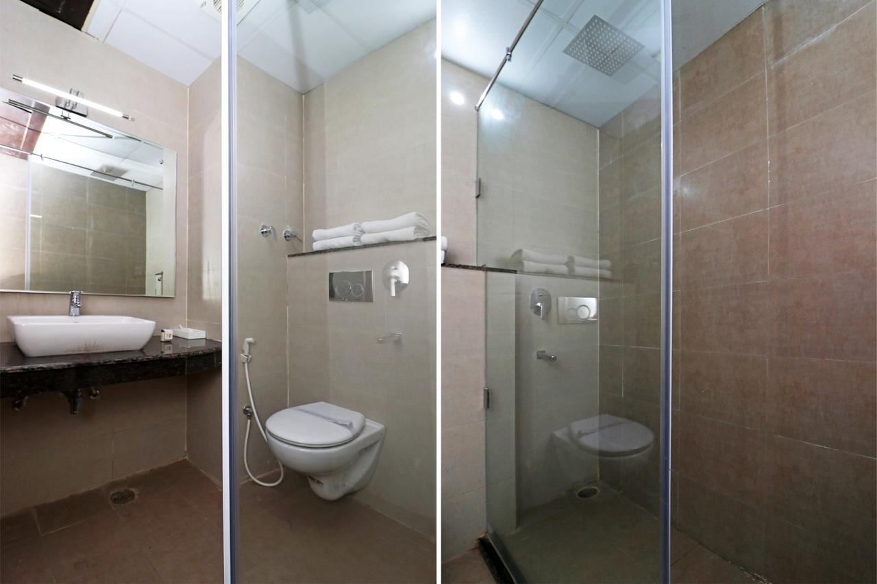Hotel Ishanika 3*
