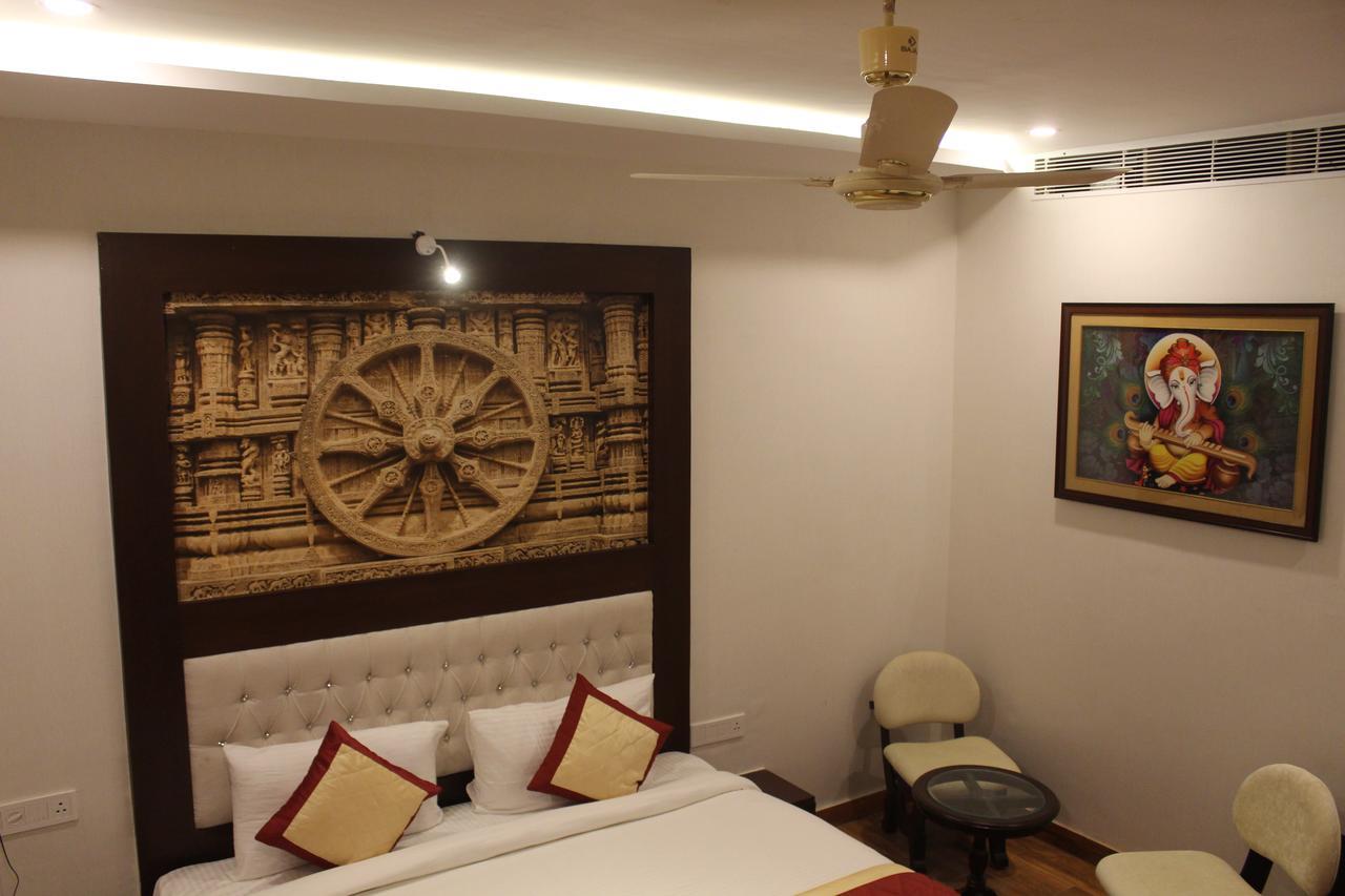 Ishanika Lucknow
