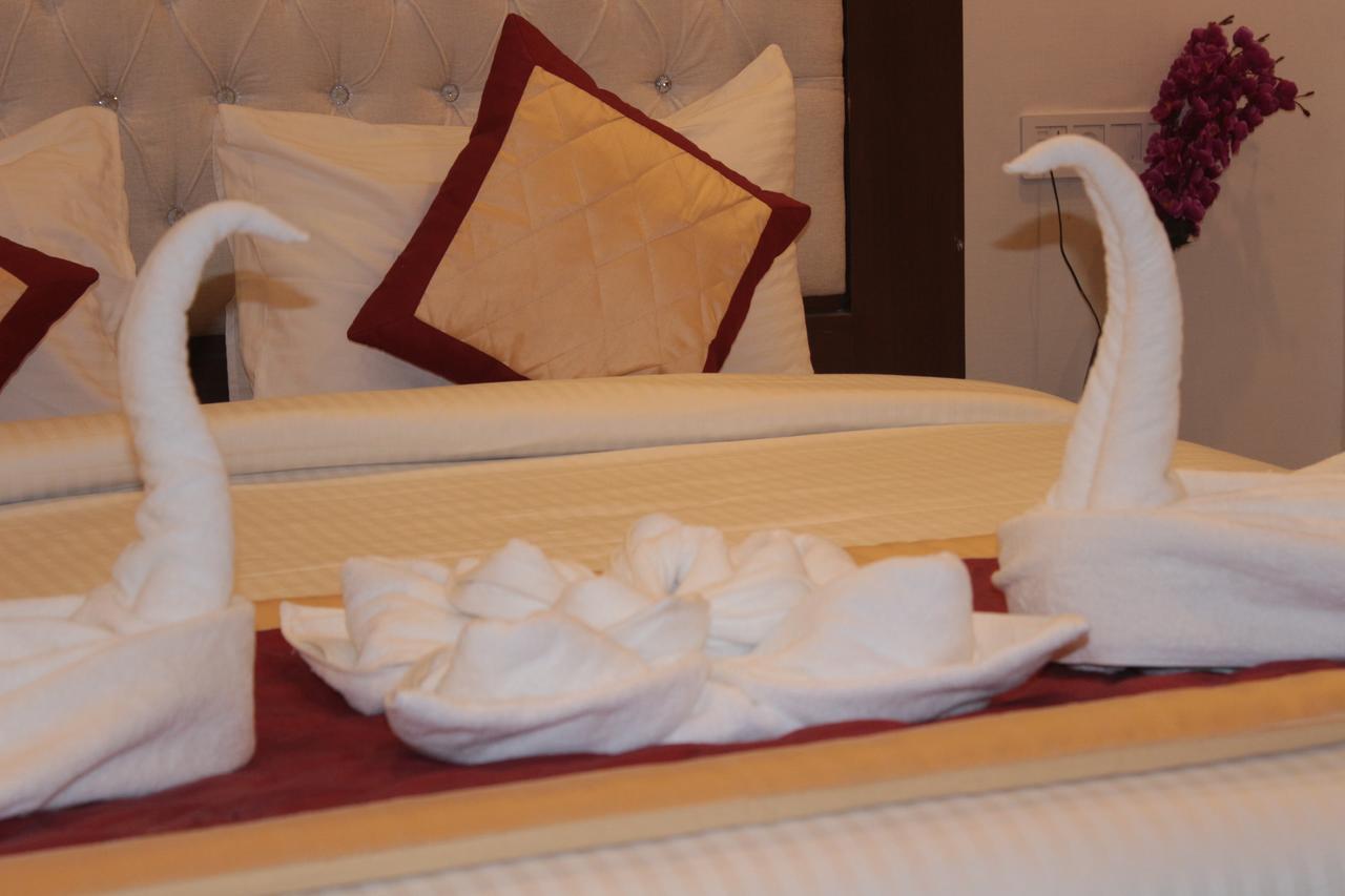 Hotel Ishanika Lucknow