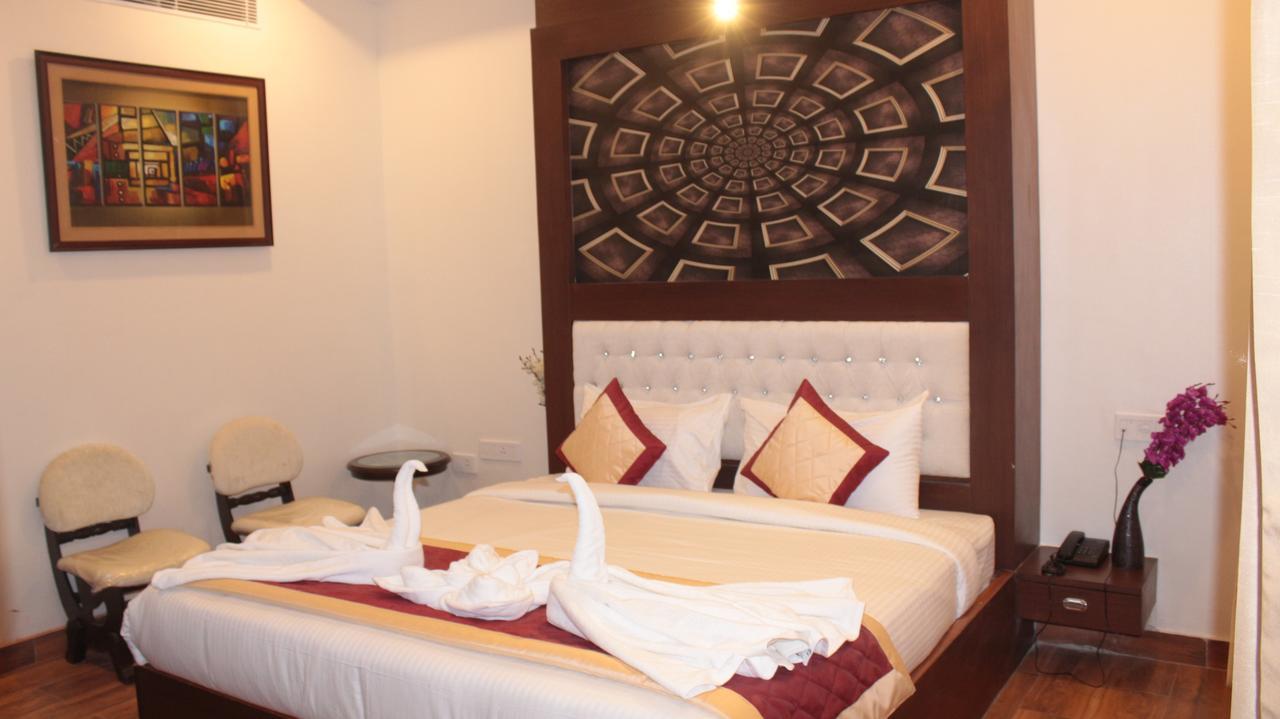 Ishanika Lucknow