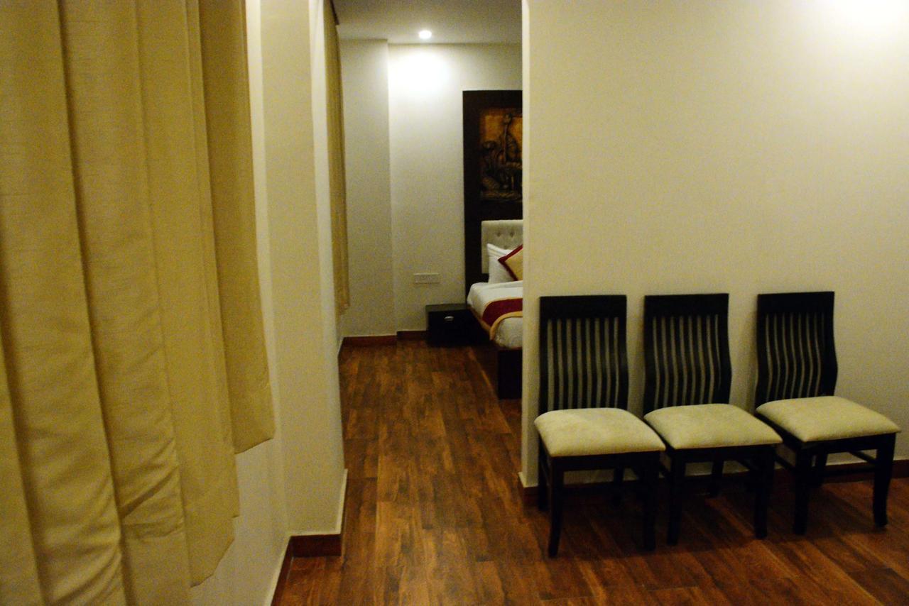 Hotel Ishanika Lucknow